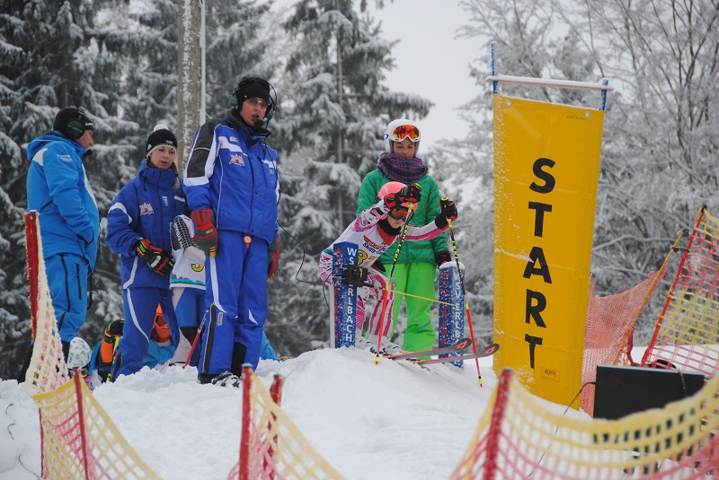 Winterwetter-Wettkampf-Wochenende der Alpinen im Vogtland